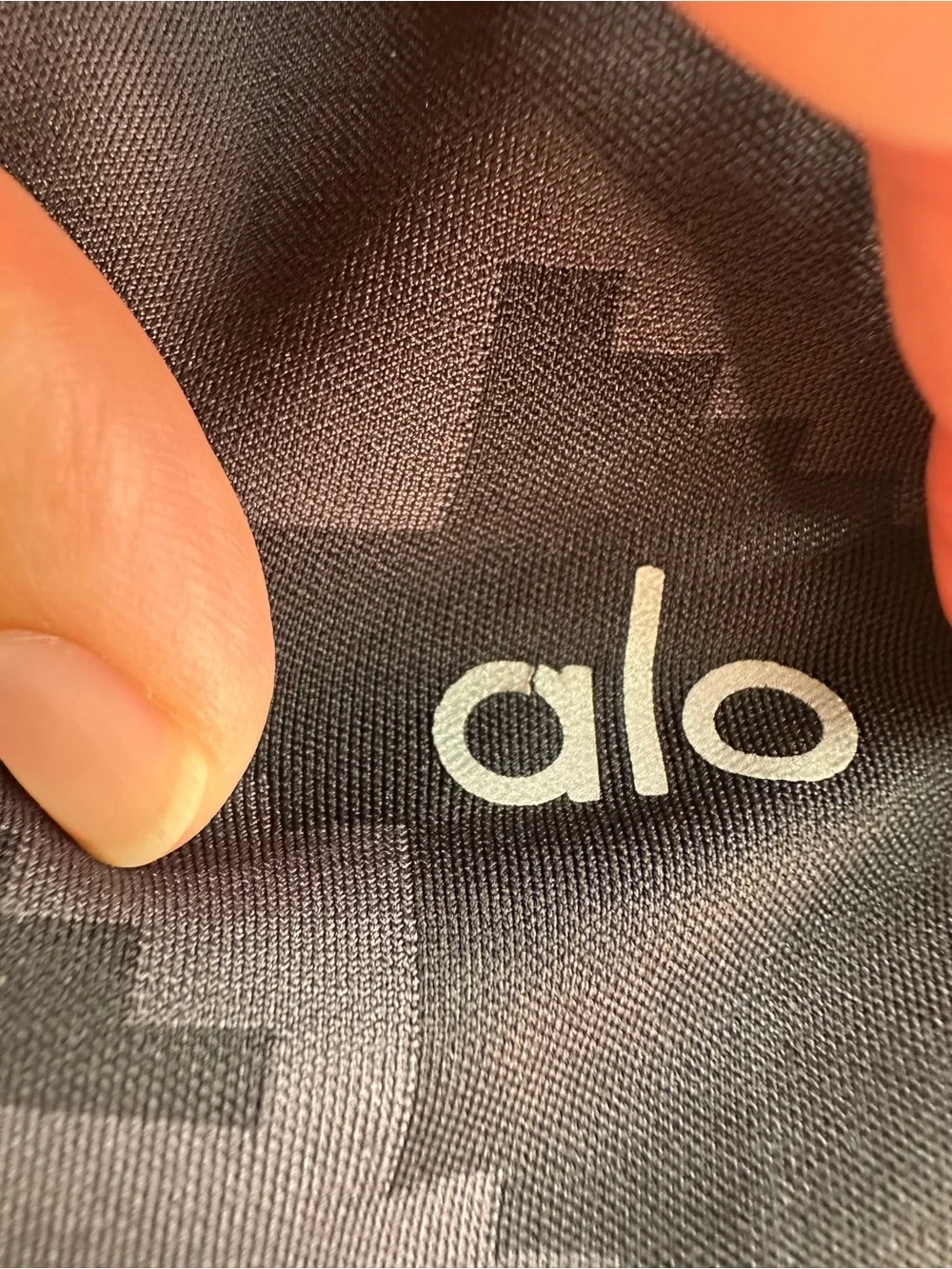 ALO Yoga High Rise Gray and Black Houndstooth Print Airbrush Leggings, Large